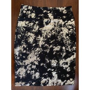 Lularoe Elegant Cassie